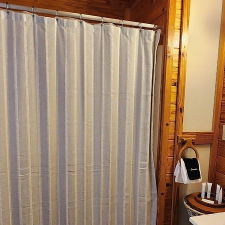 Cuddles, 1 Bedroom Studio, Walk To Downtown And Hiking Trails! Gatlinburg Exterior foto